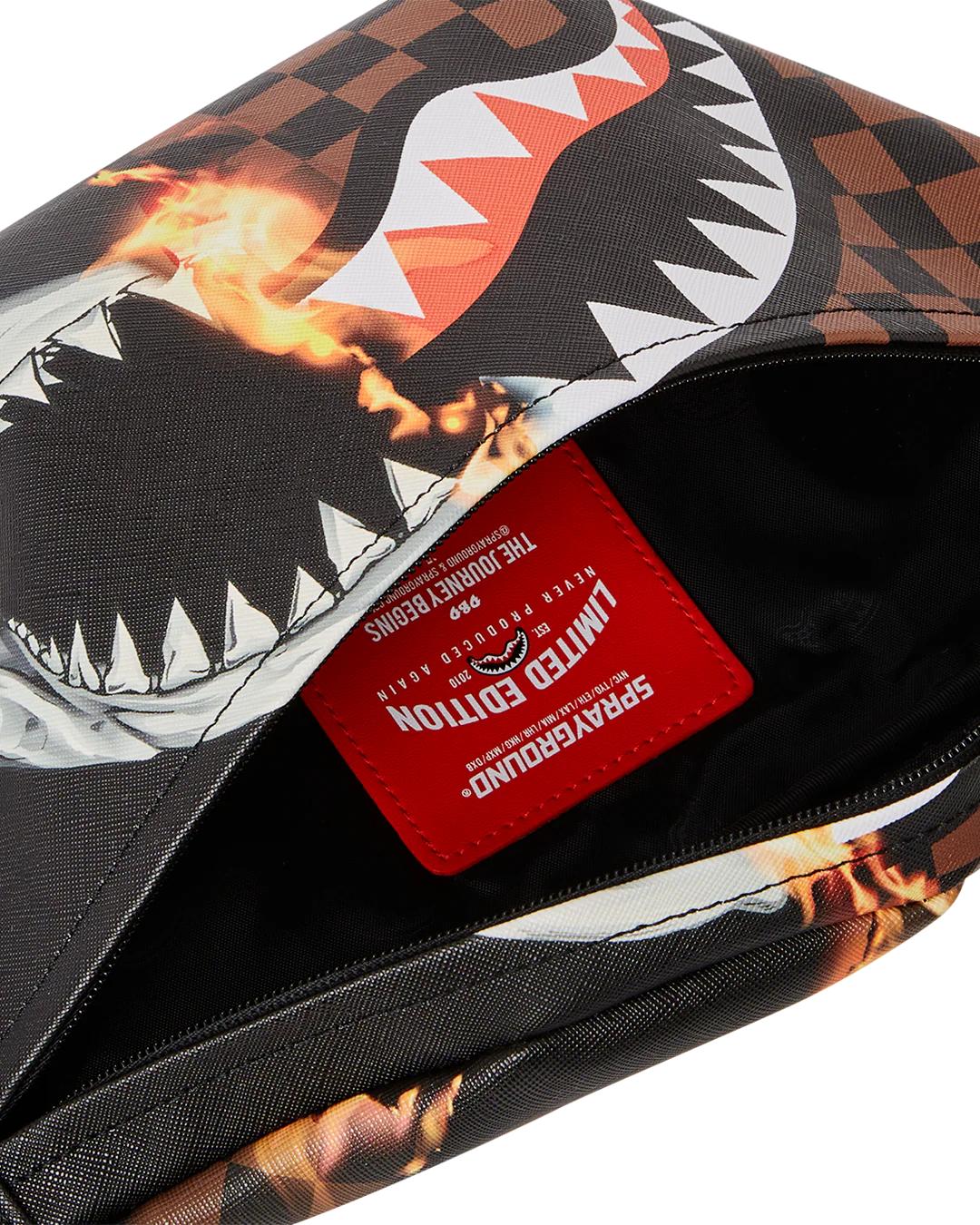 Sprayground Premium | SHARKS IN PARIS UNSTOPPABLE SAVVY CROSSBODY