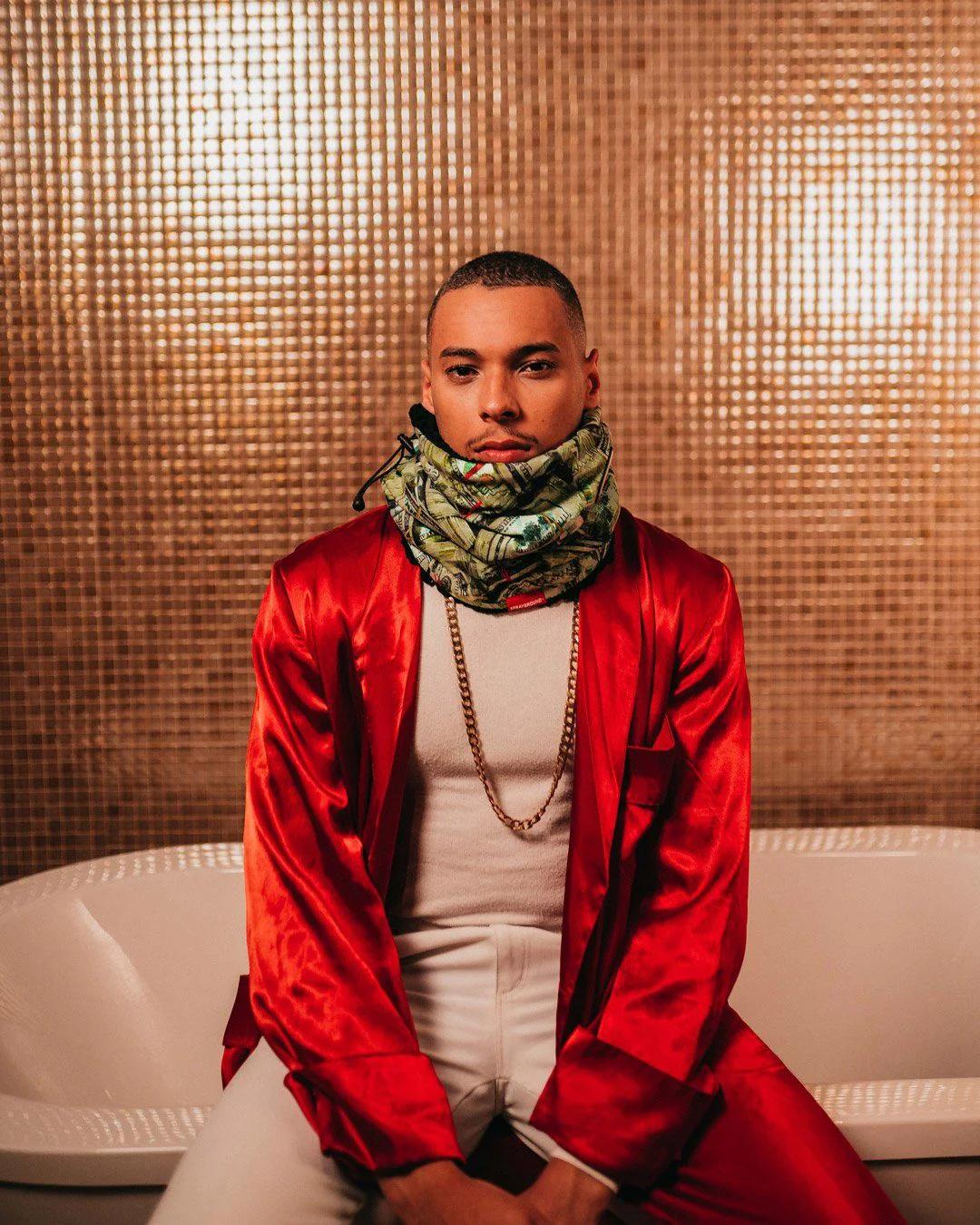 Sprayground Recommended | MAMA I MADE IT NECK WARMER