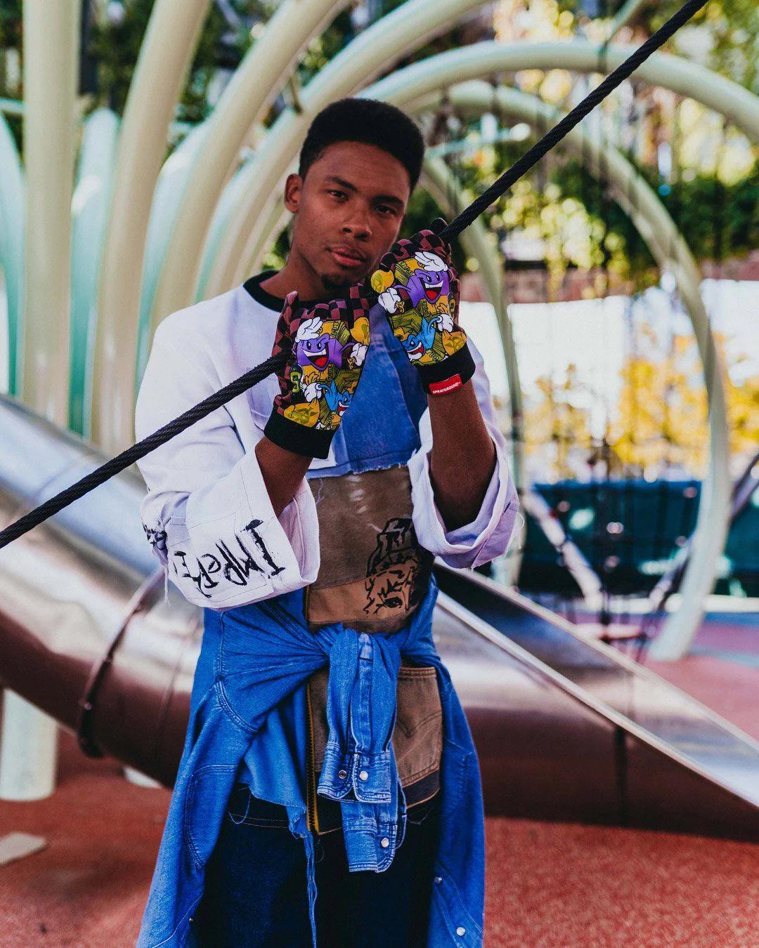 Sprayground Featured | CHASE BANK GLOVES