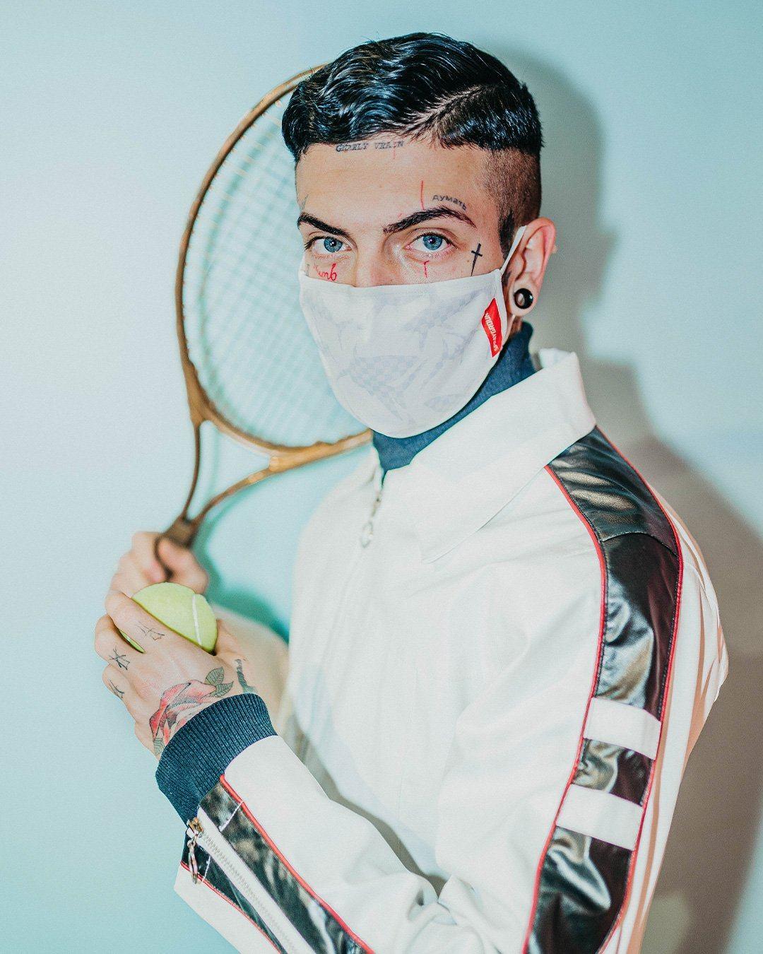 Sprayground Recommended | SHARK CHECK (WHITE) FACE MASK