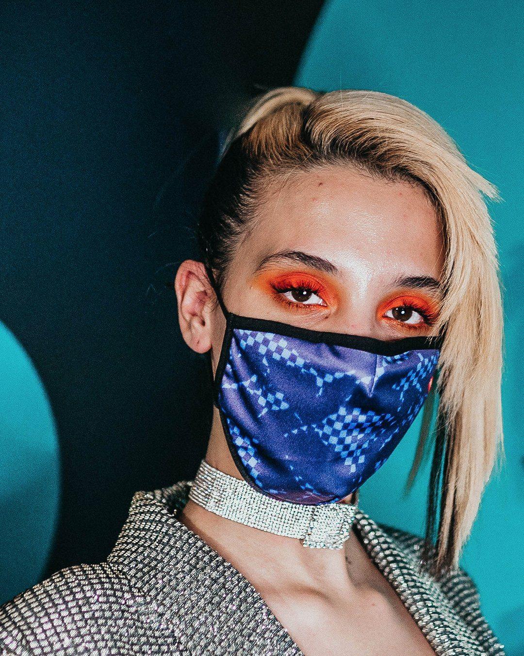 Sprayground Exclusive | SHARK CHECK (BLUE) FACE MASK