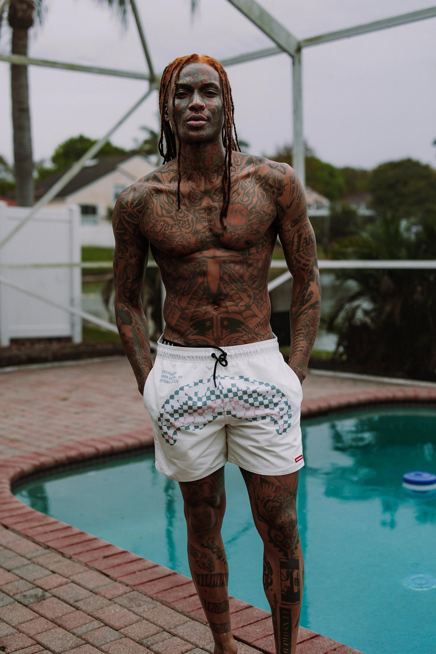 Sprayground Signature | SHARK CENTRAL DYNAMIC SWIM SHORTS