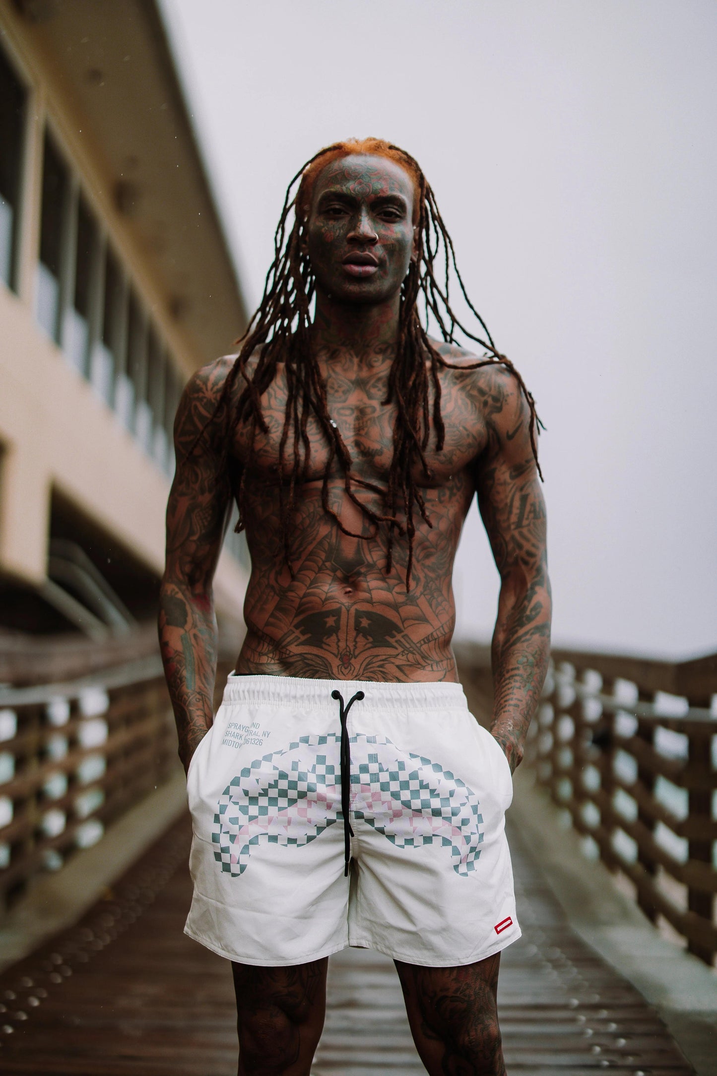 Sprayground Signature | SHARK CENTRAL DYNAMIC SWIM SHORTS