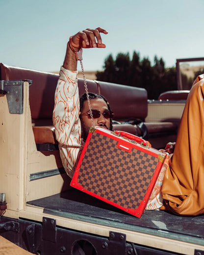 Sprayground Recommended | ALL OR NOTHING SHARKS IN PARIS ATTACHÉ HANDCUFF BRIEFCASE
