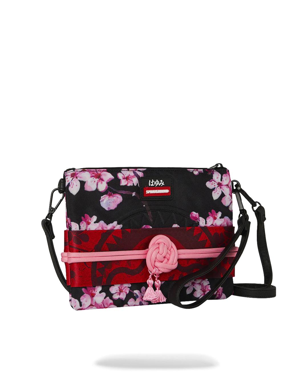 Sprayground New | OUKA KENRAN HAYUMI HOKAZANO OFFICIAL COLLAB CROSSOVER CLUTCH