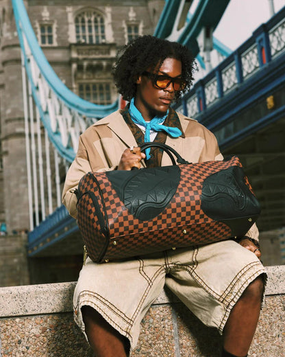 Sprayground Signature | JETSTREAM SHADOW DUFFLE