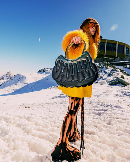 Sprayground Classic | GOLDHEART SHARK DRIP HANDBAG
