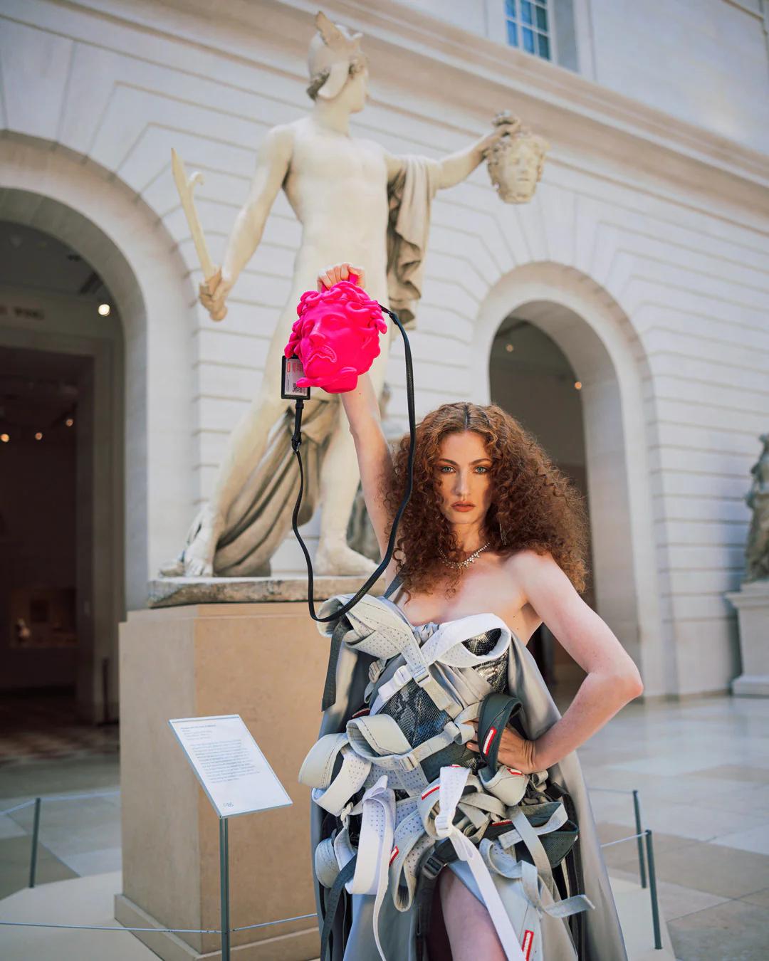 Sprayground Trending | THE MET CANOVA MEDUSA HANDBAG (PINK)