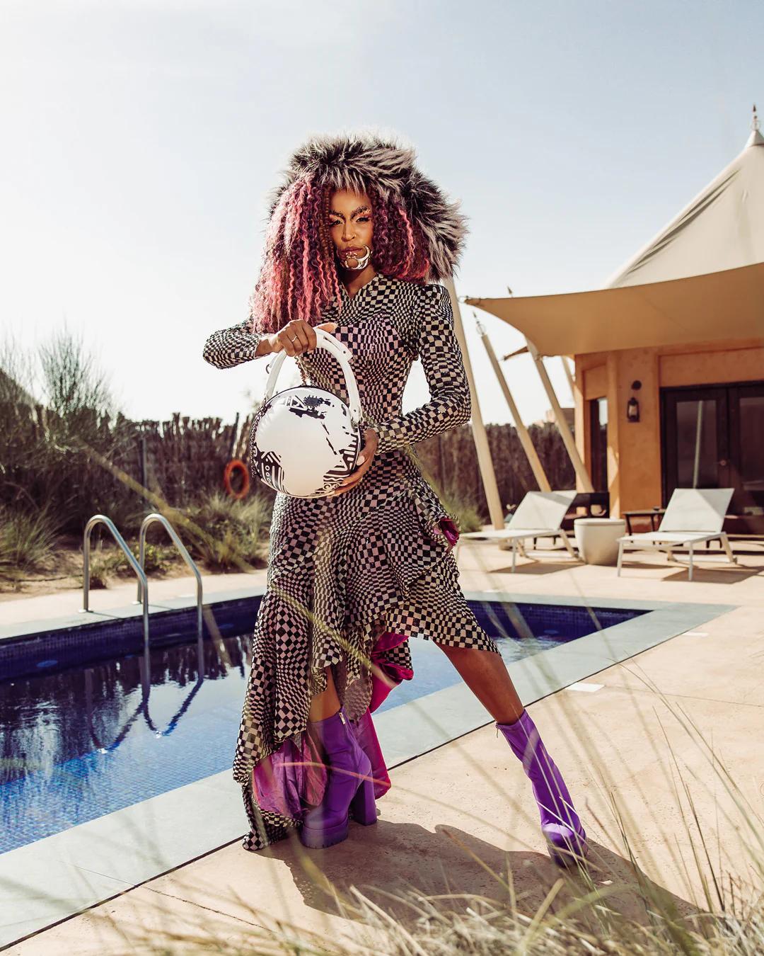 Sprayground Essential | A.I.8 AFRICAN INTELLIGENCE - ORIGIN STORY GLOBE BAG