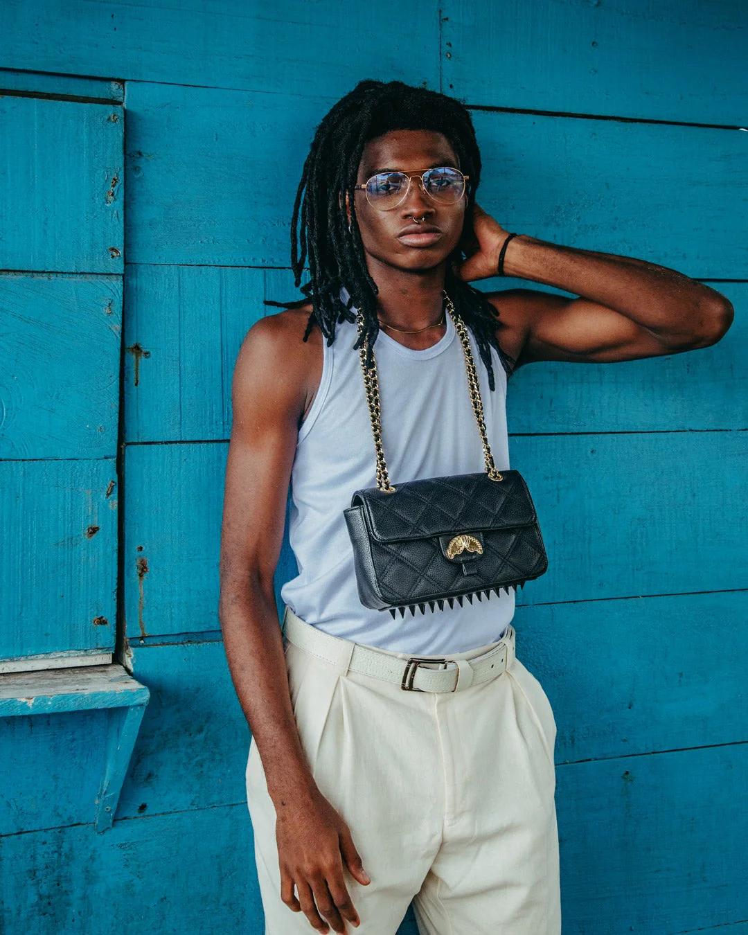 Sprayground Exclusive | NOIR QUILT GOLD CHAIN SHARK HANDBAG