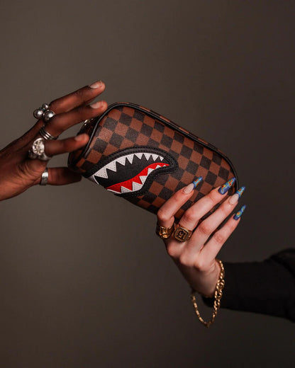 Sprayground Trending | SAWTOOTH SHARKS IN PARIS POUCH