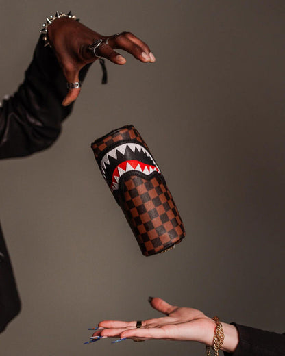 Sprayground Trending | SAWTOOTH SHARKS IN PARIS POUCH