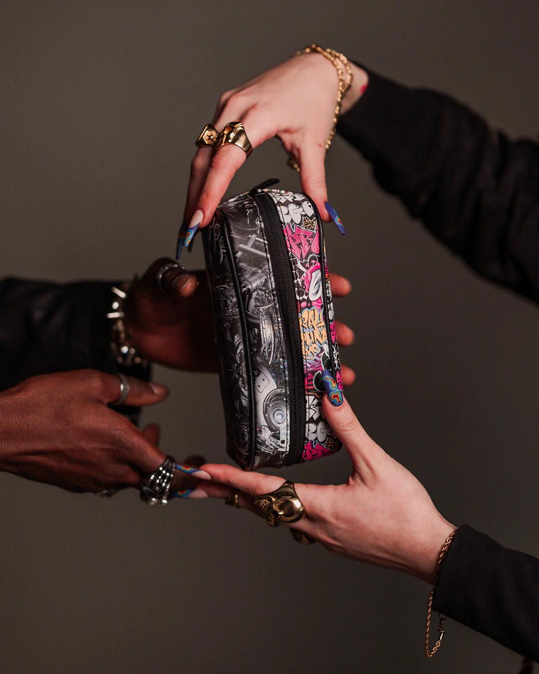 Sprayground Recommended | NEW CITY ANDROID POUCH