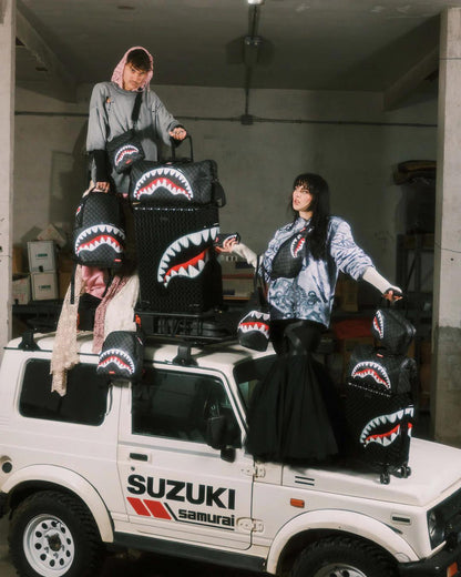 Sprayground Best Seller | SHARKS IN PARIS HYPER PUFF SAVAGE BACKPACK