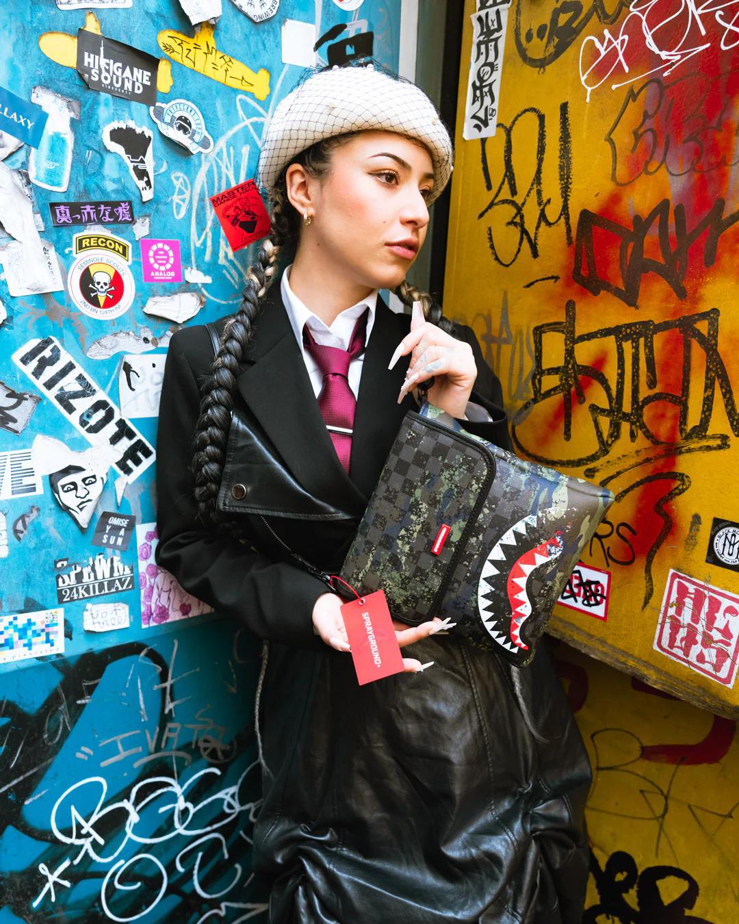 Sprayground Signature | T-REX CITY MESSENGER SLING
