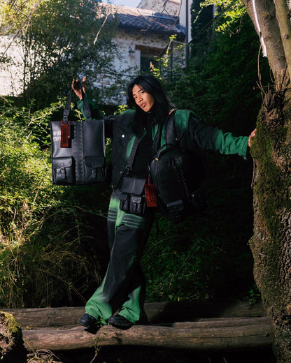 Sprayground Recommended | WORLD EXPLORER ENTREPRENEUR MESSENGER BAG