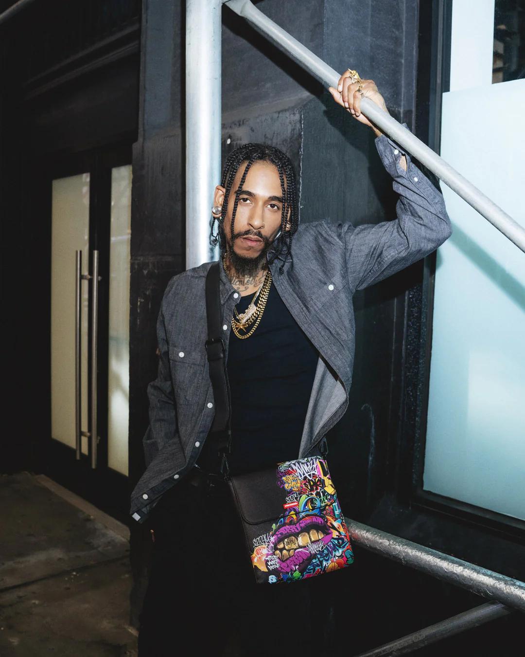 Sprayground Classic | HALF GRAF LIPS MESSENGER BAG