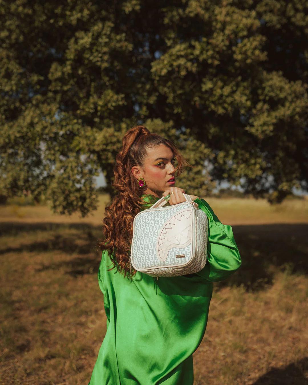 Sprayground Trending | CRÈME DE LA CRÈME SNACK PACK INSULATED