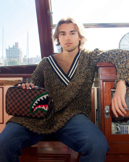 Sprayground New | ROMEO AIR ITALIA SHARK TOILETRY BAG