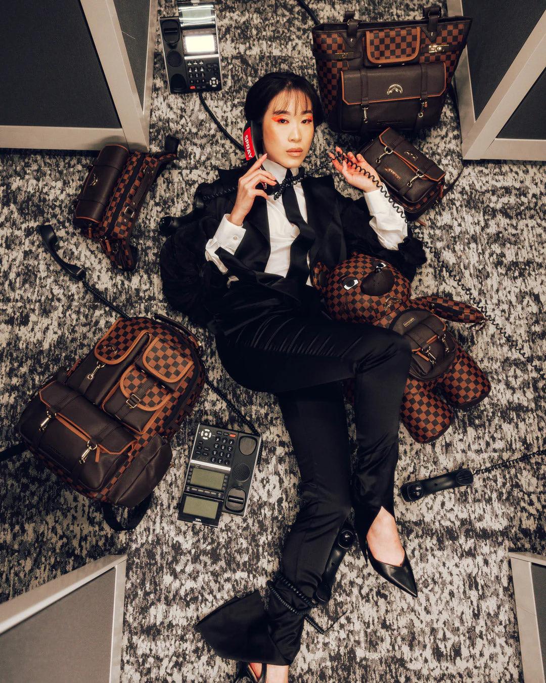 Sprayground Popular | CHECKMATE ROYALE MESSENGER BRICK BAG