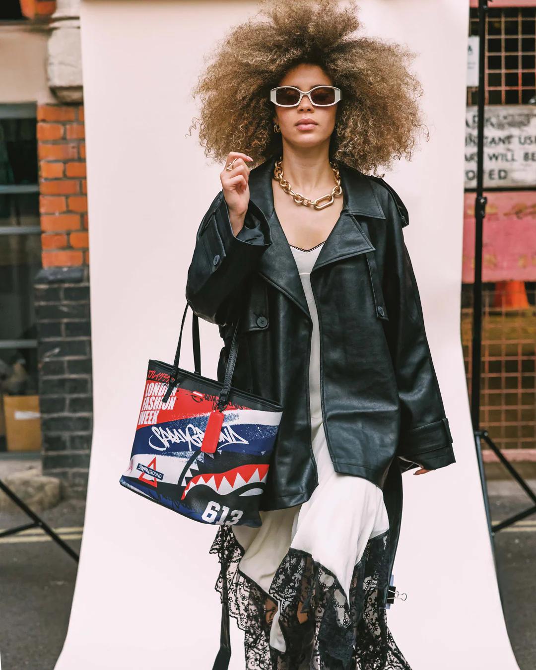 Sprayground Signature | LONDON FASHION WEEK THE STRAND TOTE
