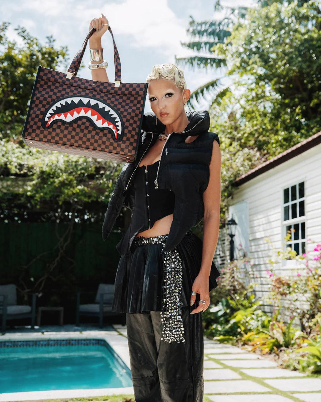 Sprayground Premium | SAWTOOTH SHARKS IN PARIS TORTUGA TOTE