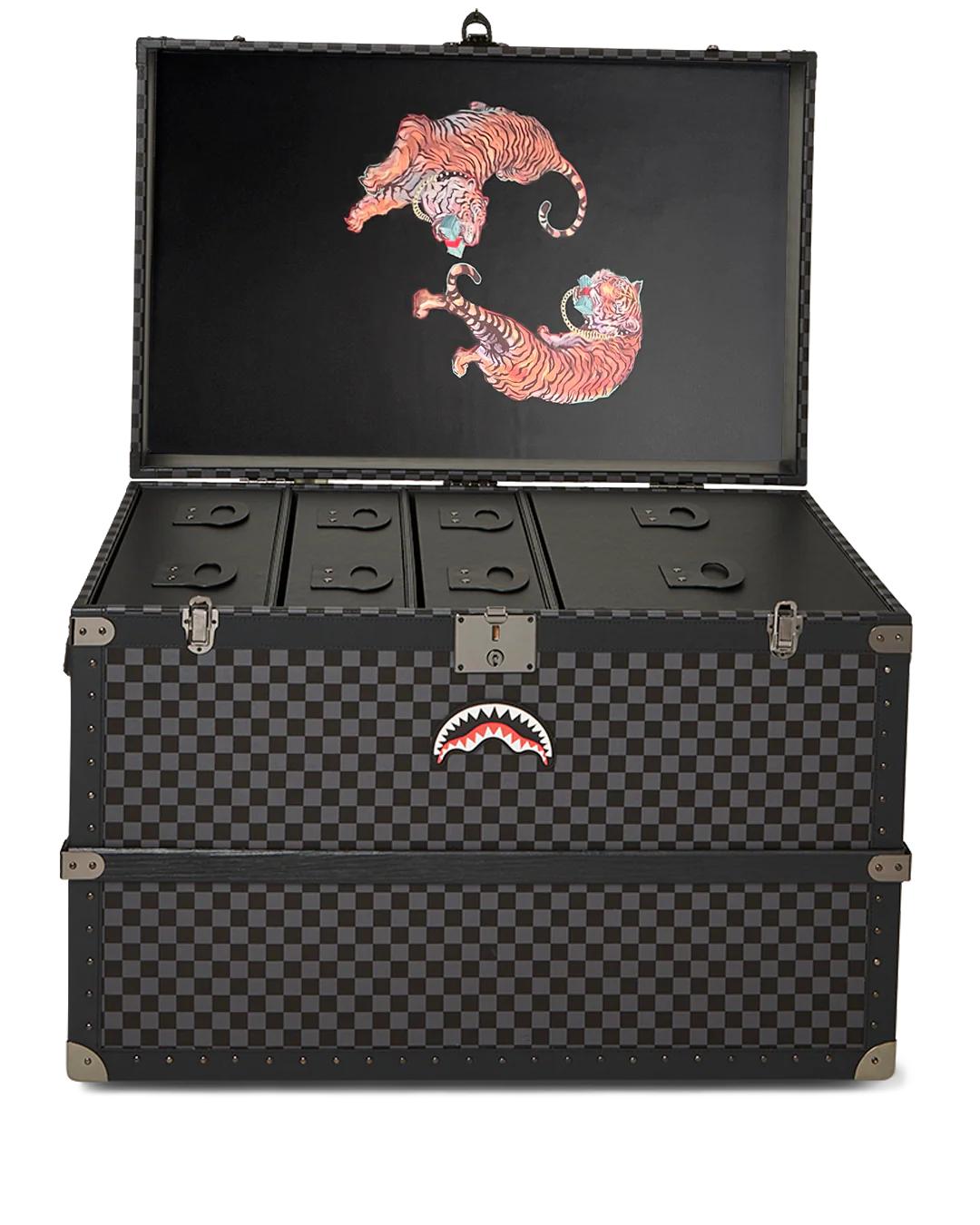 Sprayground Trending | VANQUISH II WARDROBE TRUNK
