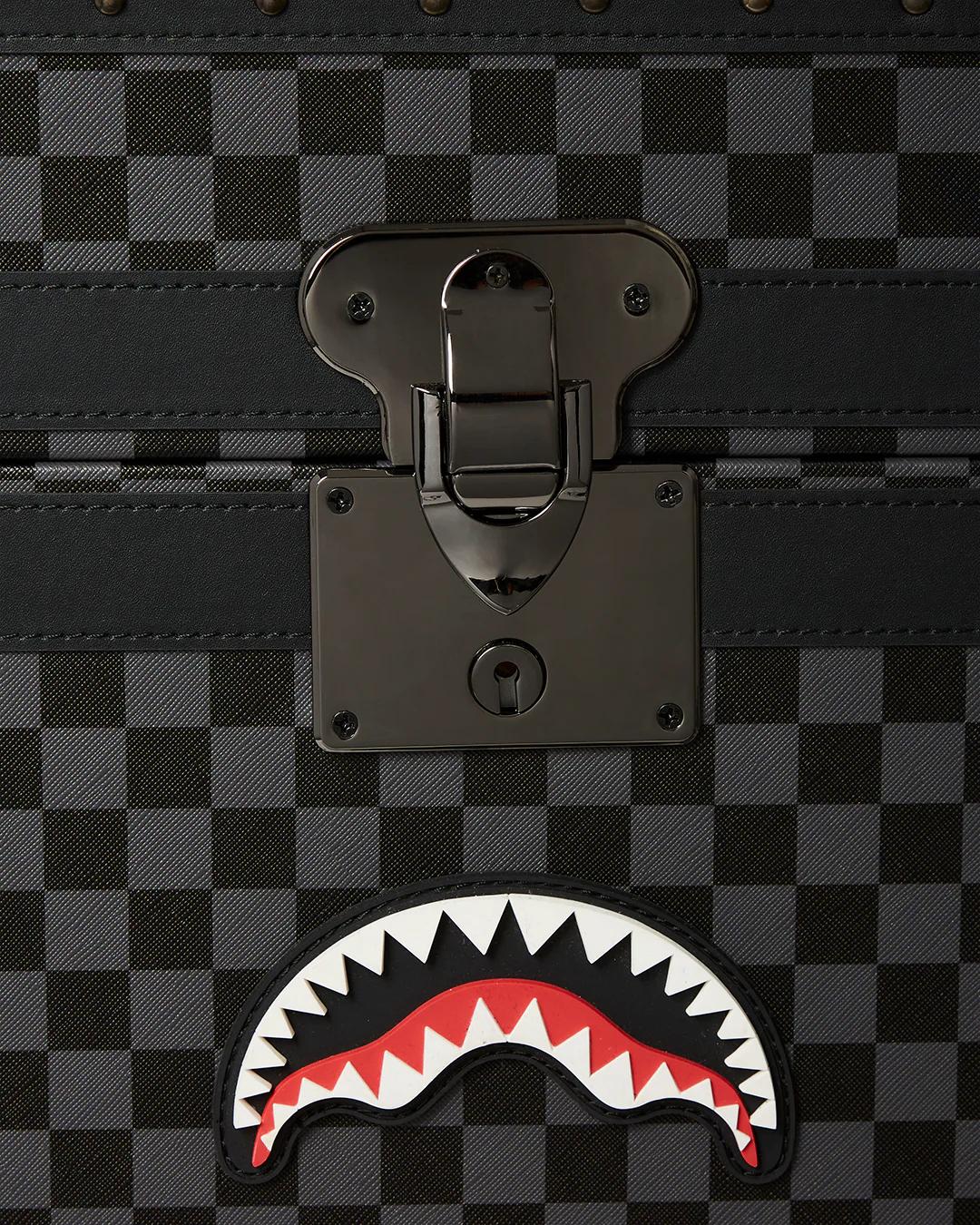 Sprayground Trending | VANQUISH II WARDROBE TRUNK