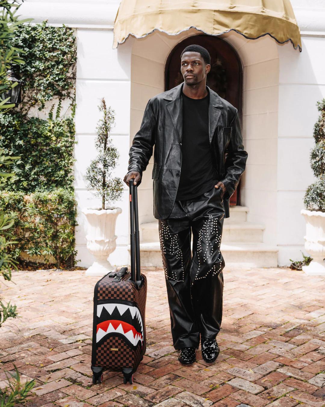 Sprayground Essential | SAWTOOTH SHARKS IN PARIS CARRY-ON LUGGAGE