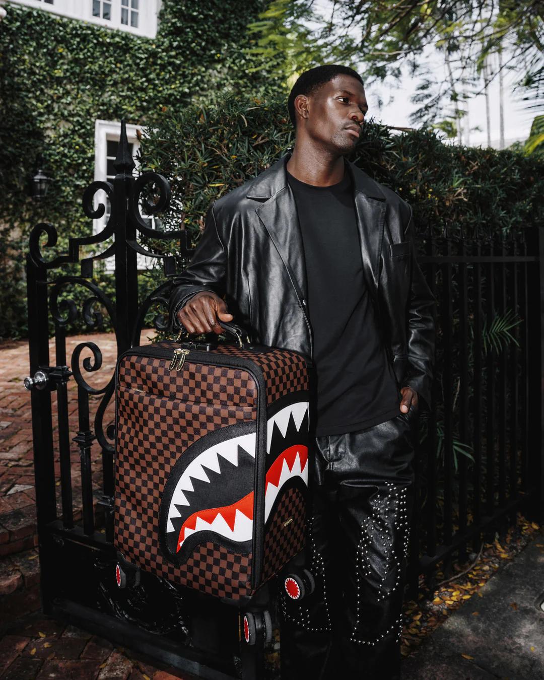 Sprayground Essential | SAWTOOTH SHARKS IN PARIS CARRY-ON LUGGAGE