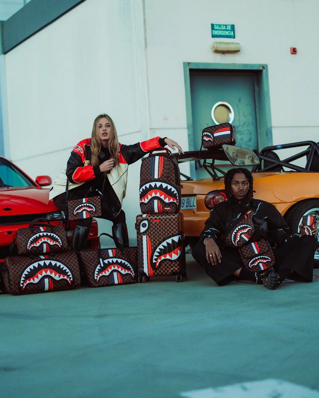 Sprayground Signature | SHARKS IN PARIS GT HARD SHELL CARRY-ON LUGGAGE