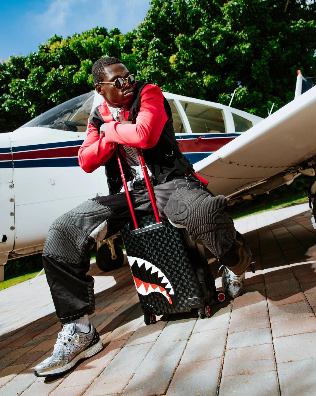 Sprayground Best Seller | ATOMIC VAPOR SHARKNAUTICS HARDSHELL CARRY-ON LUGGAGE