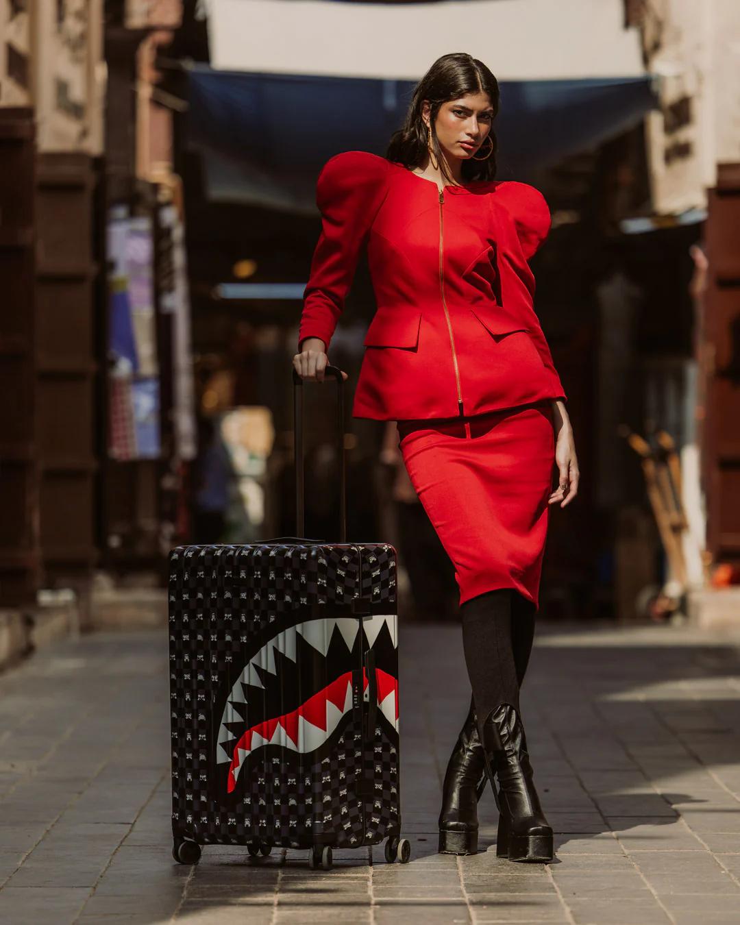 Sprayground Premium | SHARK MOB HIDEOUT FULL-SIZE LUGGAGE