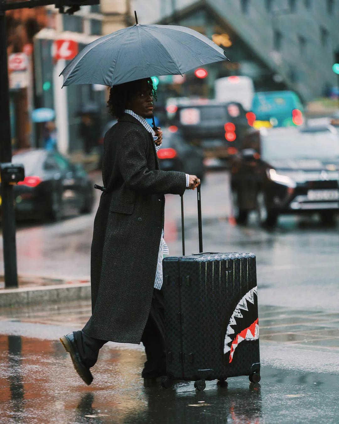 Sprayground Recommended | MIDNIGHT SHADOW FULL-SIZE LUGGAGE