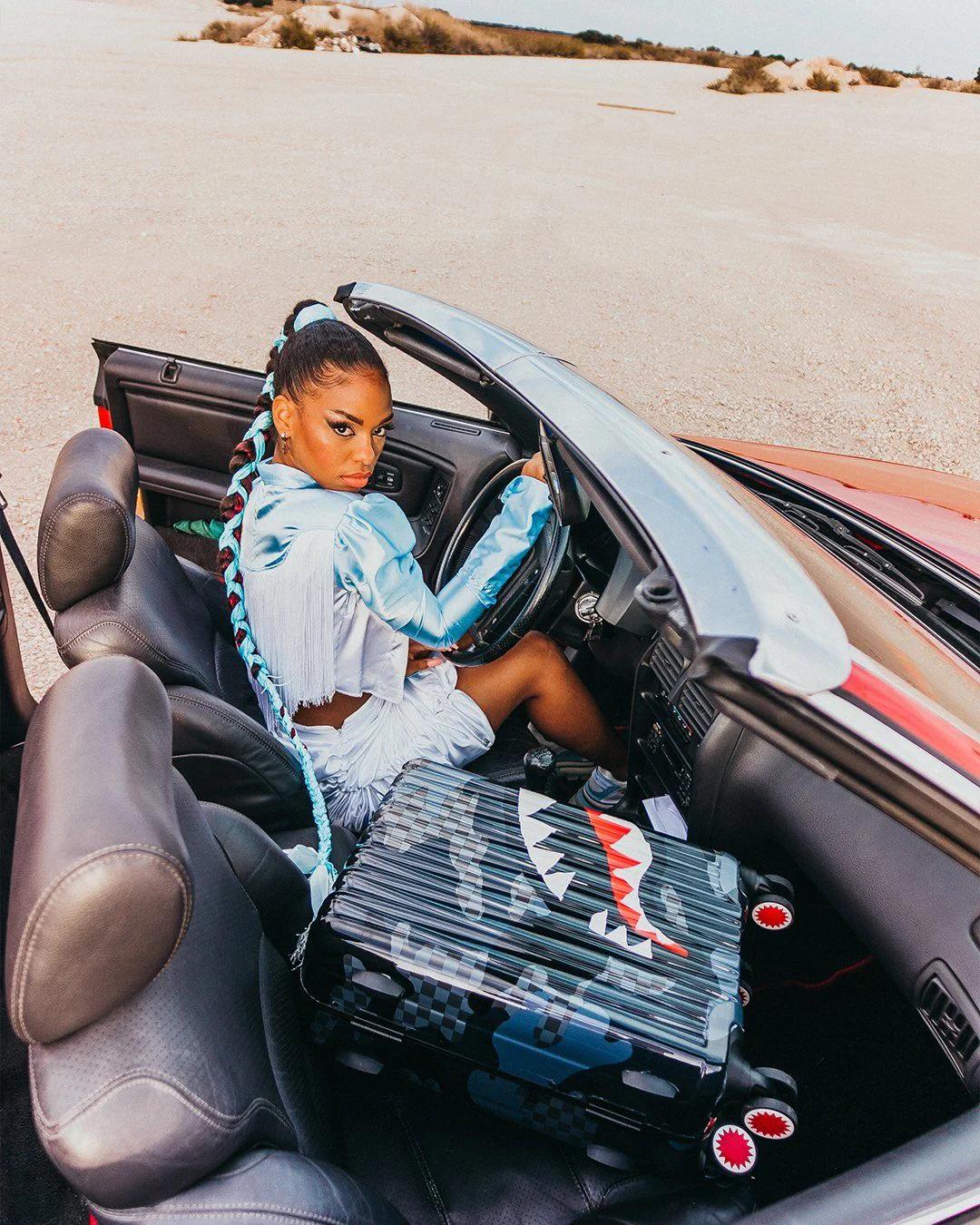 Sprayground Signature | 3AM SHARKNAUTICS 29.5” FULL-SIZE LUGGAGE