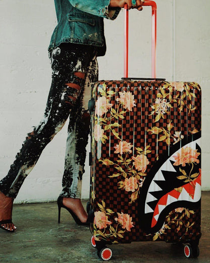 Sprayground Classic | SHARKFLOWER 29.5” FULL-SIZE SHARKNAUTICS LUGGAGE