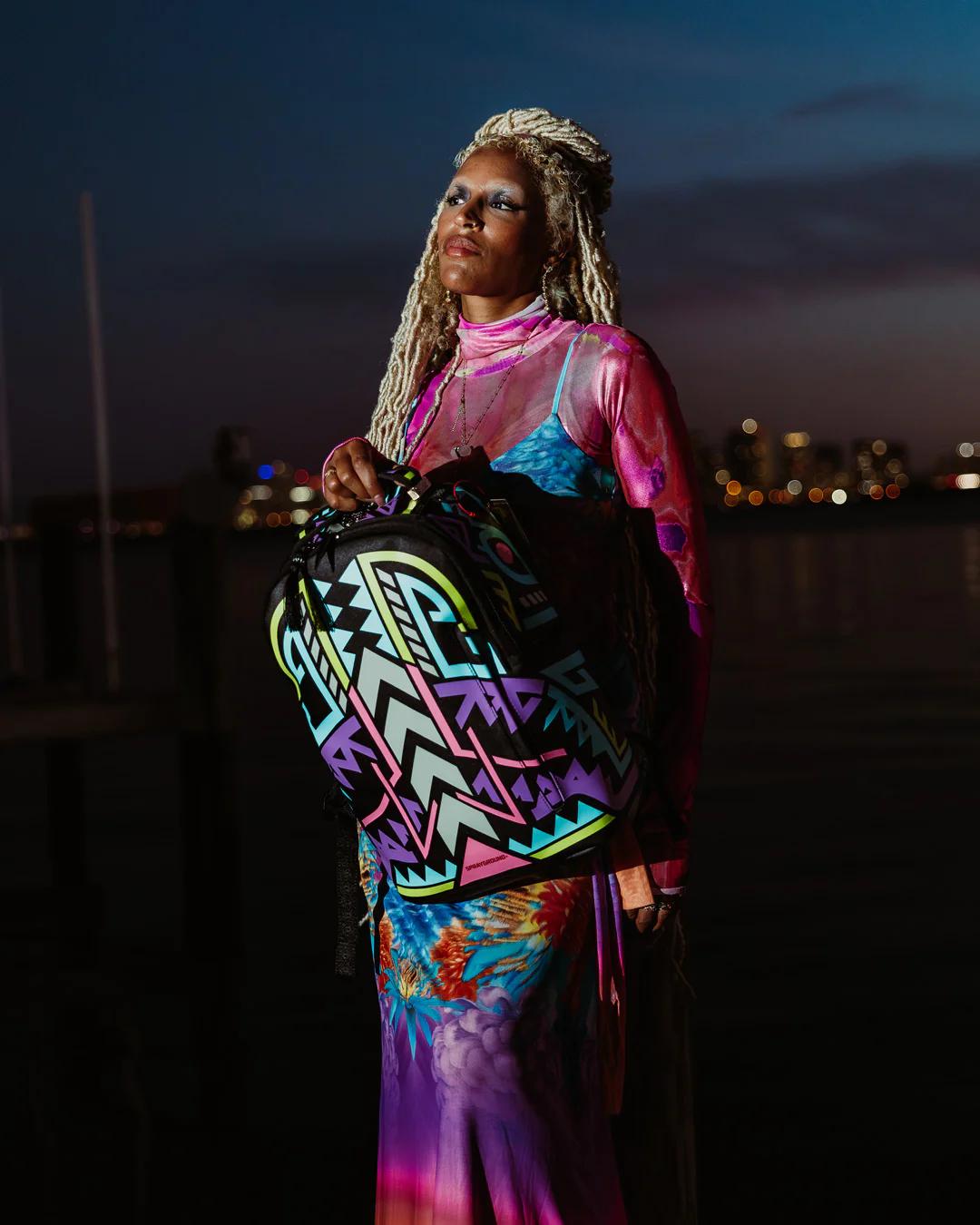 Sprayground Classic | A.I. PATH TO THE FUTURE III BACKPACK - SANDFLOWER COLLAB (GLOW IN THE