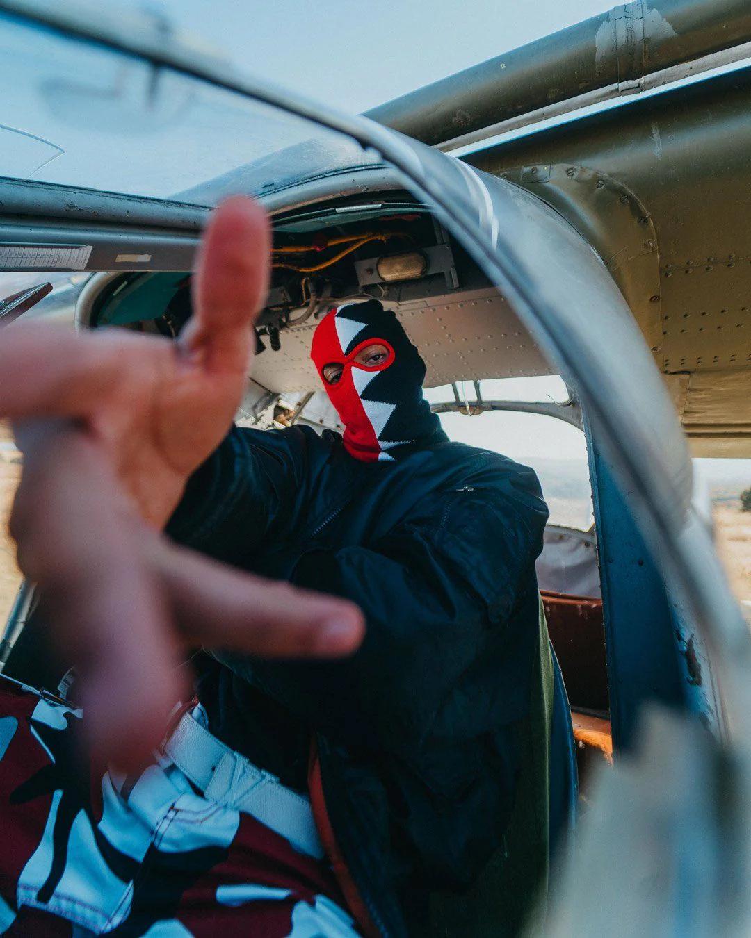 Sprayground Featured | VERTICAL SHARK SKI MASK