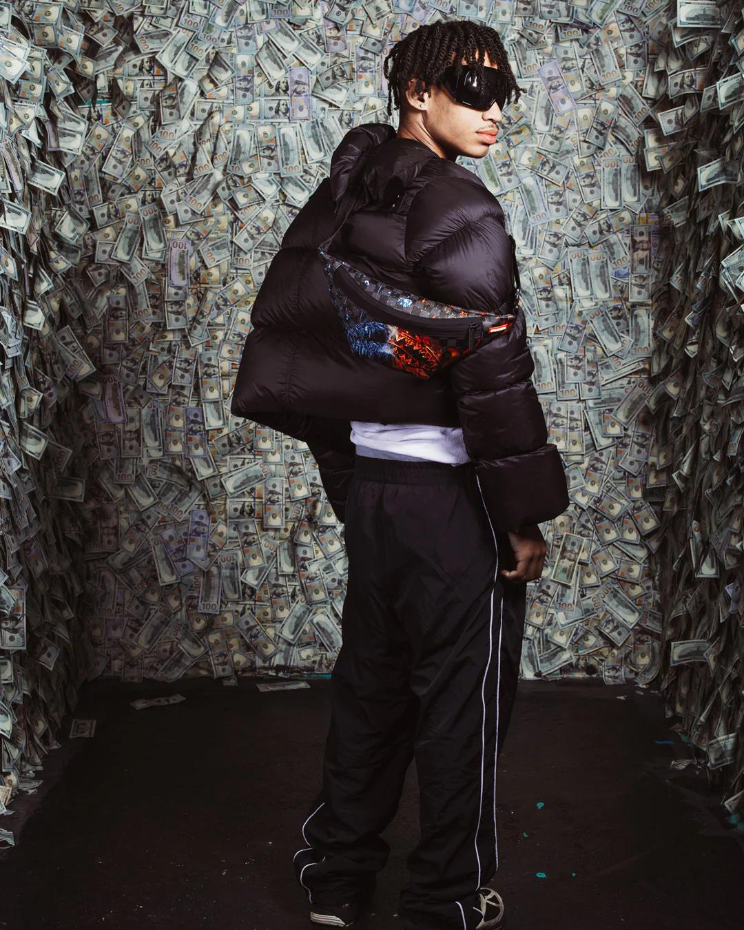 Sprayground Recommended | COLD HEAT SAVVY CROSSBODY