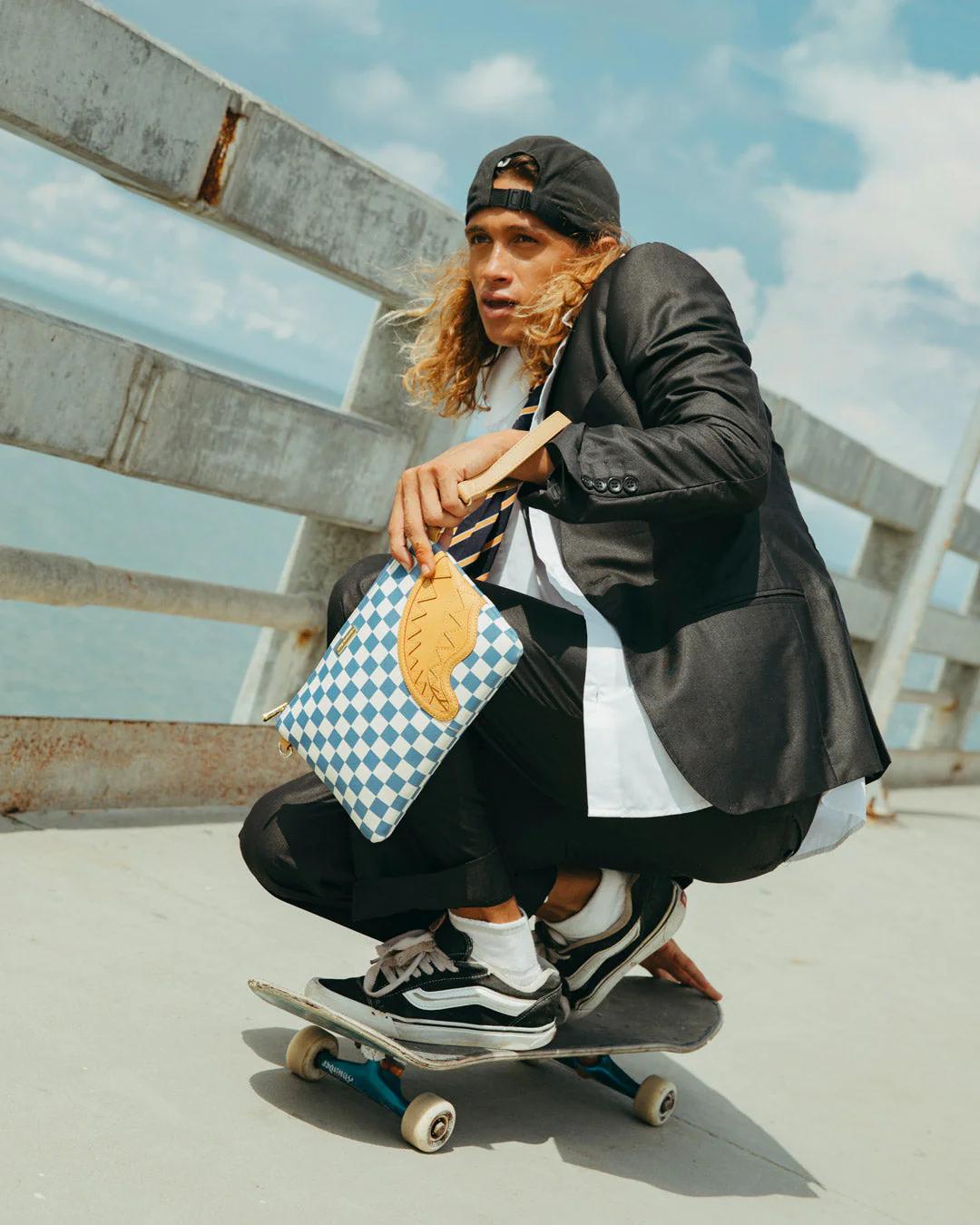 Sprayground Classic | NEW SHARK YACHT CLUB CROSSOVER CLUTCH