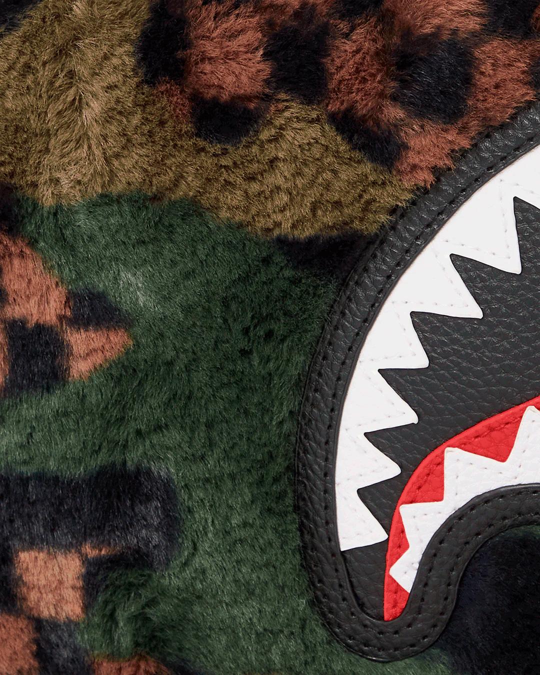 Sprayground Best Seller | BIG SKY FUR SHARK CROSSOVER CLUTCH