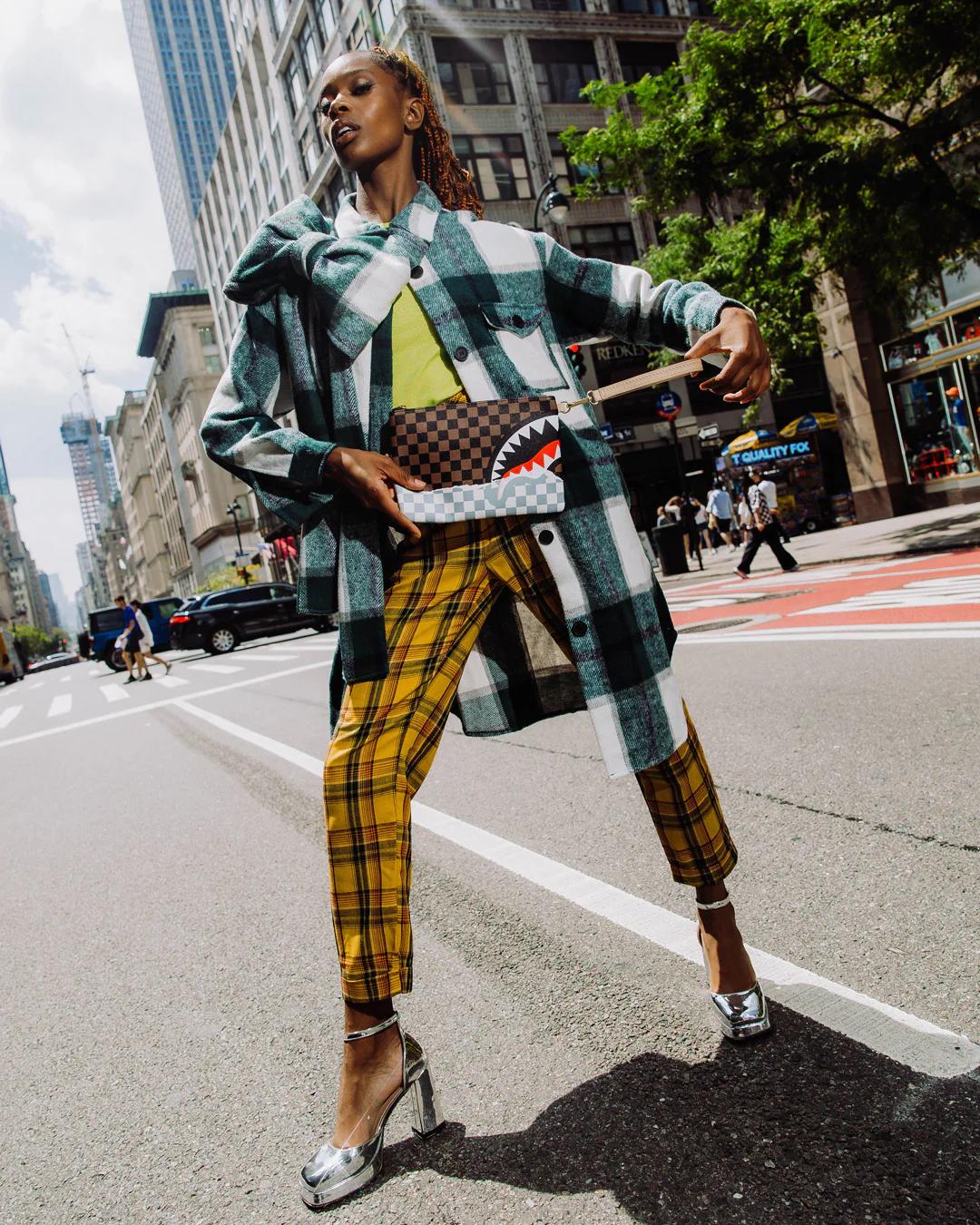 Sprayground Essential | UNSTOPPABLE ENDEAVORS II CROSSOVER CLUTCH