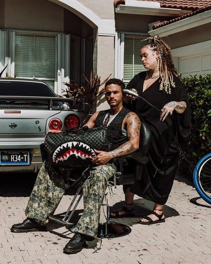 Sprayground New | SHARKS IN PARIS THUNDERDRIP DUFFLE