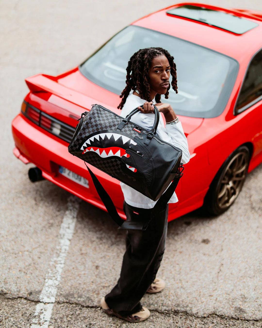 Sprayground Premium | SPEED SHARK SIDE SWIPE DUFFLE