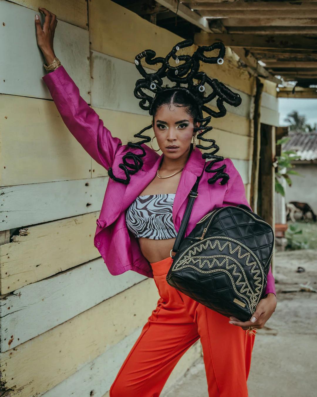 Sprayground Trending | NOIR QUILT GOLD CHAIN SHARK SAVAGE BACKPACK