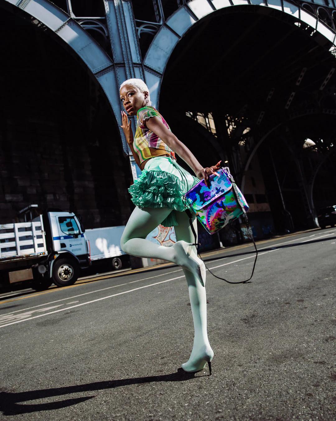 Sprayground New | HEAVY RHYTHM MESSENGER SLING BAG