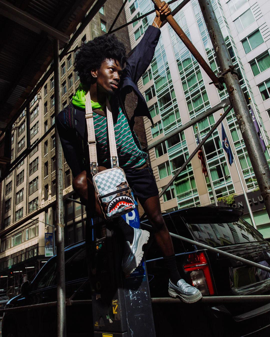 Sprayground Popular | UNSTOPPABLE ENDEAVORS II MESSENGER SLING BAG