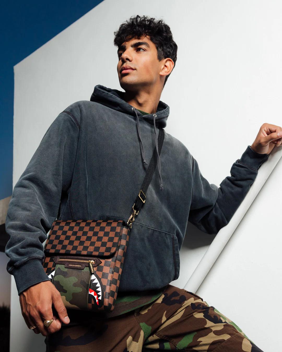 Sprayground Classic | EXTERIOR GOLD ZIP POCKET SHARKS IN PARIS MESSENGER SLING BAG