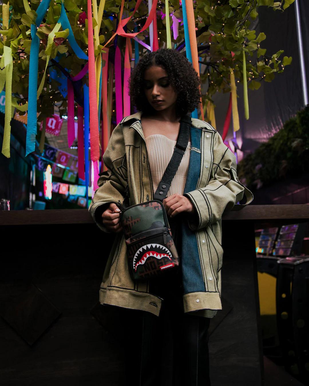 Sprayground Classic | CAMO INFINITI SLING