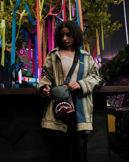 Sprayground Classic | CAMO INFINITI SLING